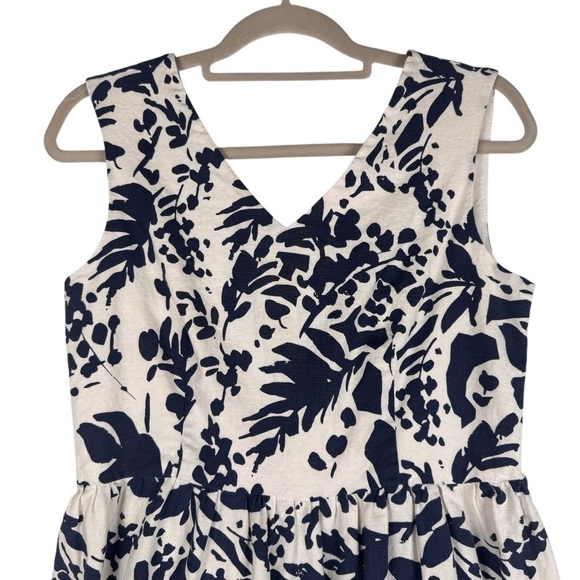 Magaschoni Floral Linen Blend White Navy Blue Sleeveless Midi Dress Size 8 - Picture 2 of 7